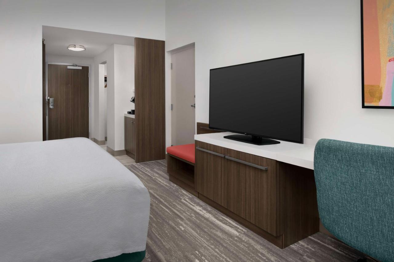 Hilton Garden Inn Pensacola Downtown Eksteriør billede